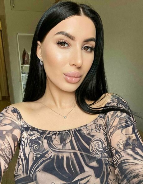 alina greys naked onlyfans pics