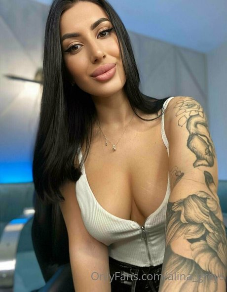 alina greys onlyfans ass