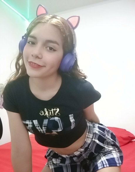 vaioletbrit only fans naked