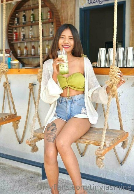 tinyjasmine nude leak onlyfans