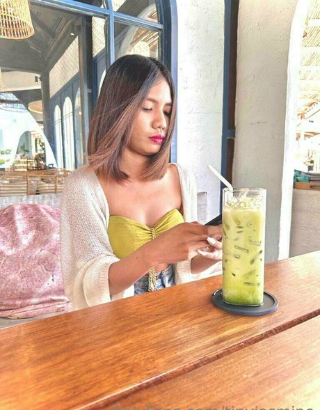 tinyjasmine only fans nude leaks