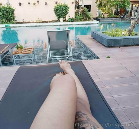 tinyjasmine onlyfans leaked tits