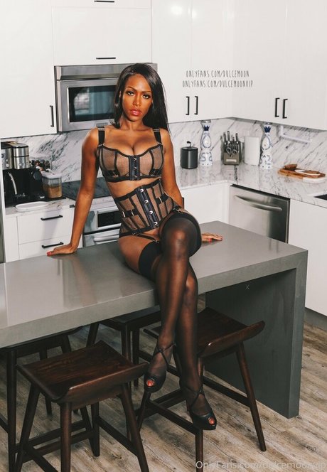 dulcemoonvip free only fans