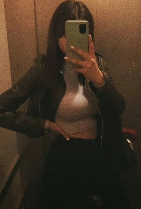 Wiktoria Bystron onlyfans leaks porn