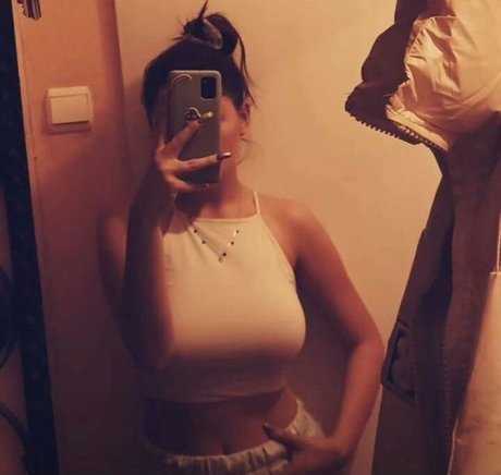 Wiktoria Bystron onlyfans leaks