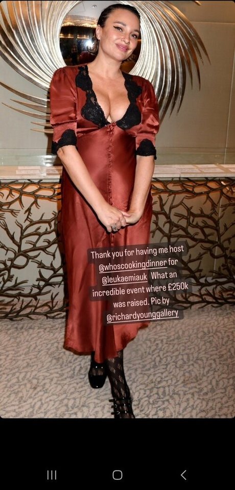 Gizzi Erskine tits onlyfans