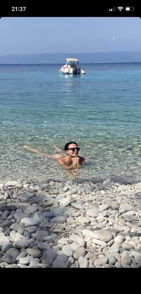 Gizzi Erskine free only fans