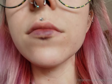 nymphyneko only fans pics