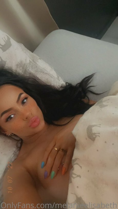 melanieelisabeth naked onlyfans leak