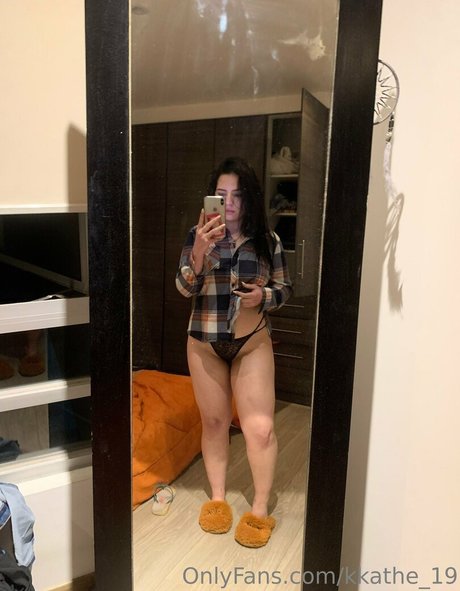 kathelove21 onlyfans strip tease