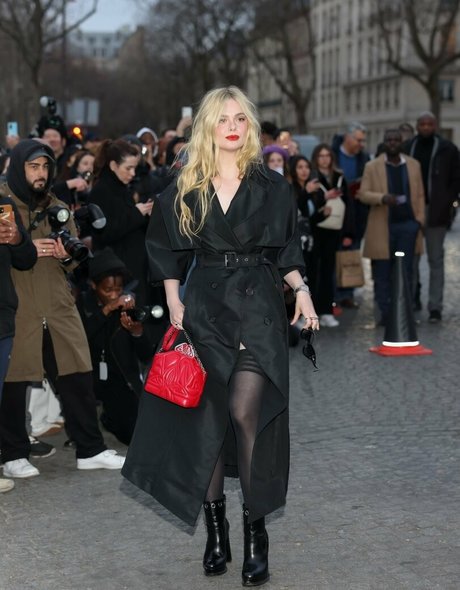 Elle Fanning fans only