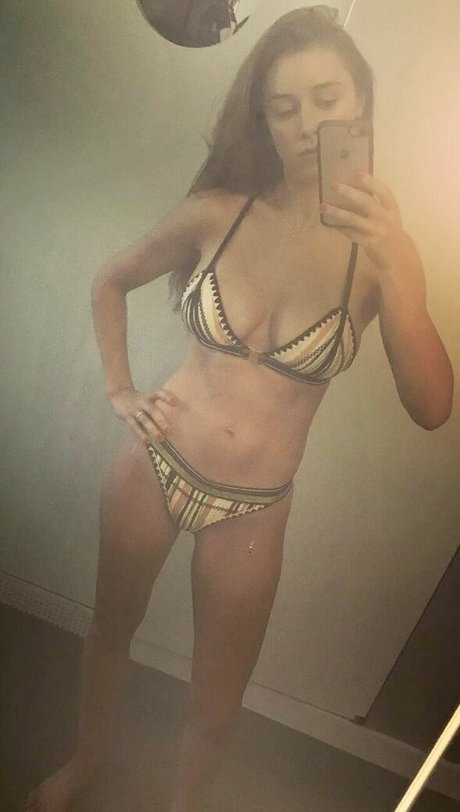 Una Healy leaked onlyfans nudes