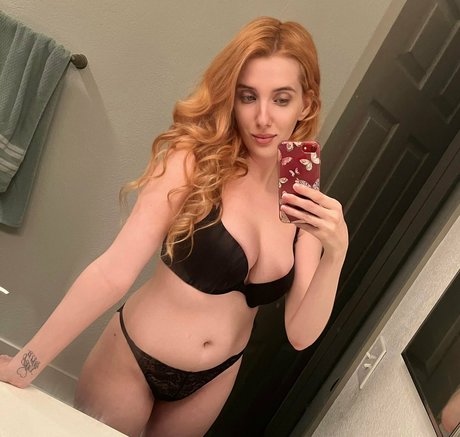 anniechloesworld is on onlyfans