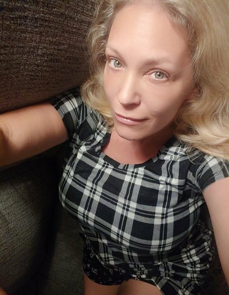 Charlee Chase onlyfans content leaked