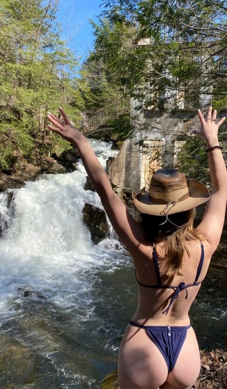 Lilly Breton onlyfans nude