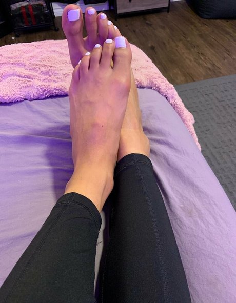 ItsRae69 onlyfans leaked.