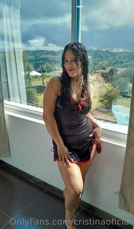cristinaoficial onlyfans pics