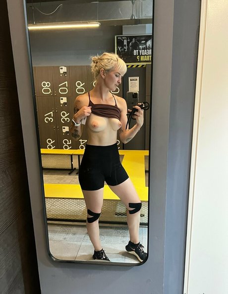 alexandrathorn onlyfans leak porn