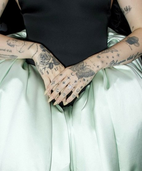 Noah Cyrus onlyfans porn leak