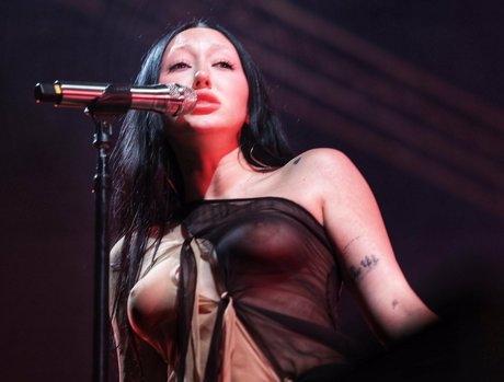 Noah Cyrus leaks onlyfans porn