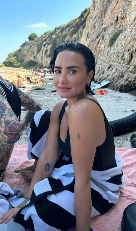 Demi Lovato onlyfans pic