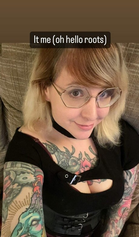 PushingUpRoses onlyfans nude content