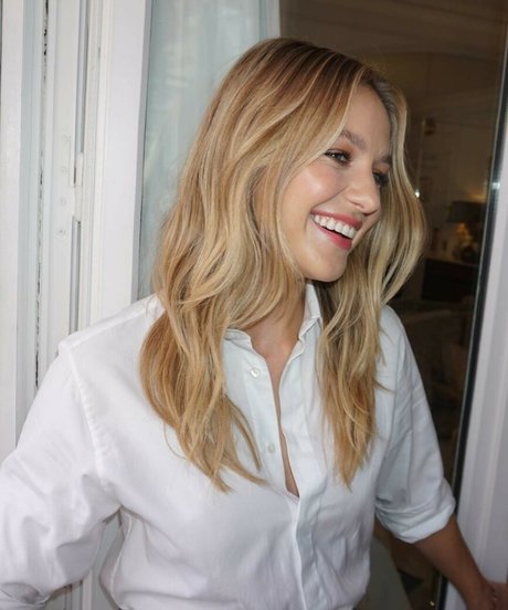 Melissa Benoist Profile pic