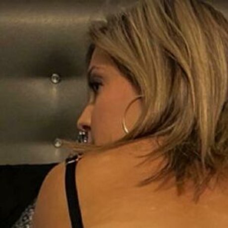 Favorite Hotwife leaked onlyfans content