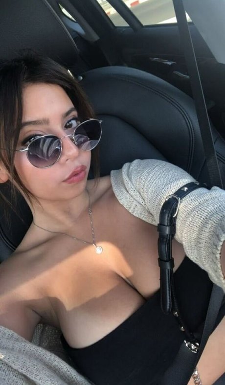 Coral Sharon onlyfans pics