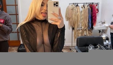 Ava Max leaked porn onlyfans