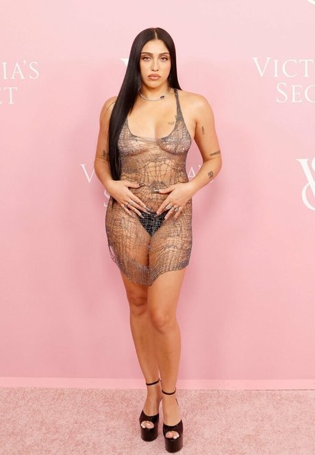 Lourdes Leon onlyfans leaks.