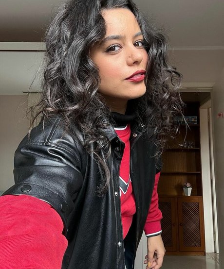 Yasmin Ali Yassine feet onlyfans