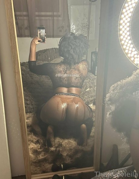 theyluvvleila onlyfans leak naked