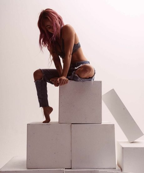 Eliza Grace nude onlyfans leak