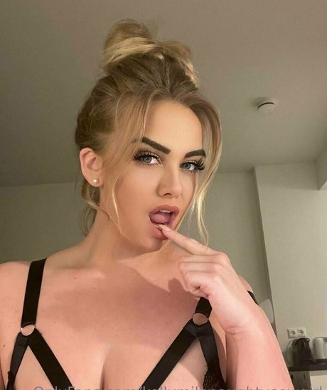 kellymilana onlyfans leakes