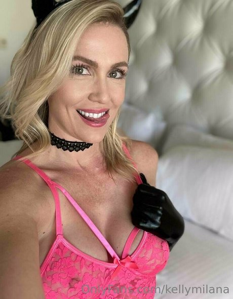 kellymilana onlyfans pic