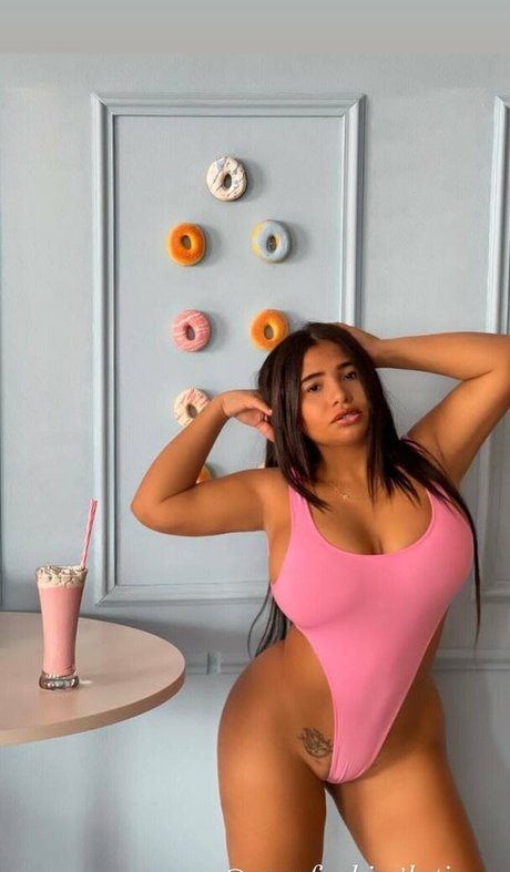 deliciusstinnykate onlyfans photos