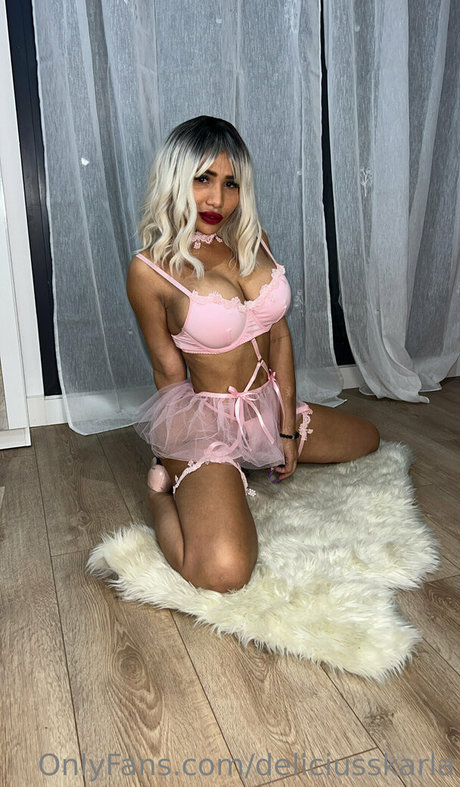 deliciusstinnykate onlyfans pics leaked