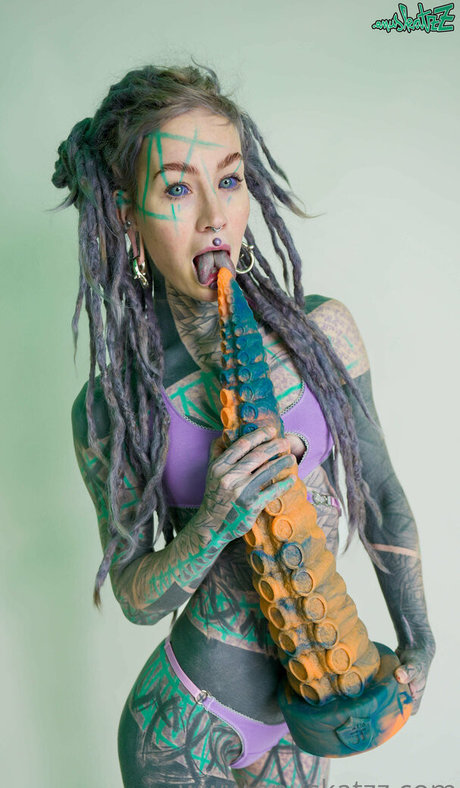 Anuskatzz naked onlyfans