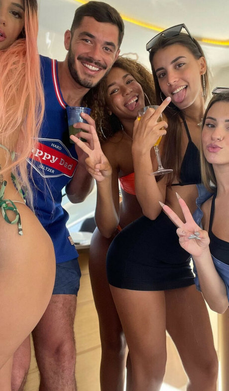 AZZY nude porn onlyfans