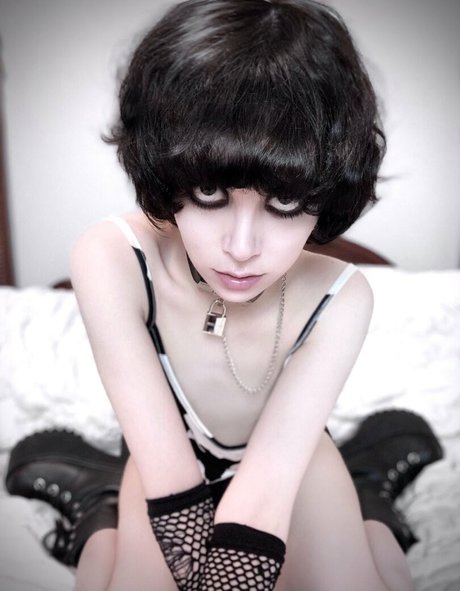 CursedArachnid only fans nude leaks