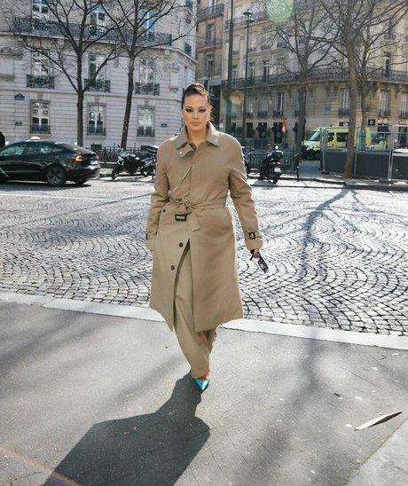 Ashley Graham onlyfans model photo