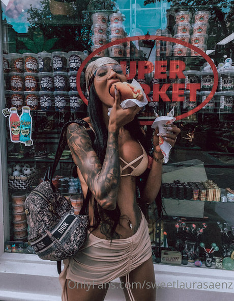 sweetlaurasaenz xxx onlyfans