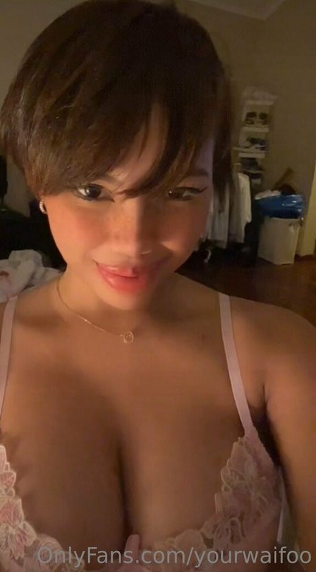 yourwaifoo onlyfans strip tease