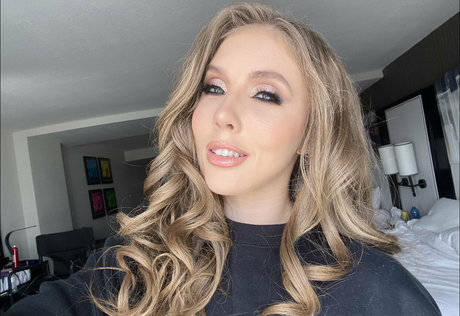 lenaisapeach onlyfans leak