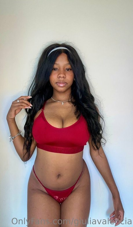 Giuliavalencia onlyfans nude photos