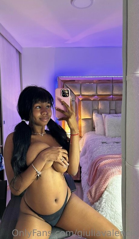 Giuliavalencia onlyfans pic