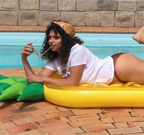 Mays Benatti nude onlyfans leaks