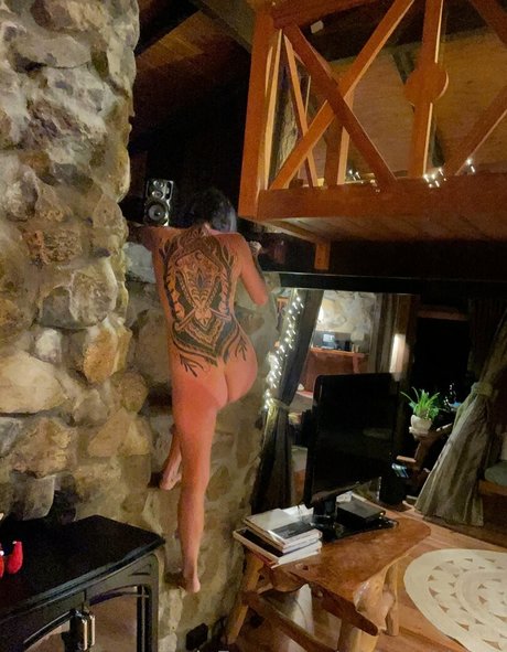 whiterabbitsx leaked onlyfans.