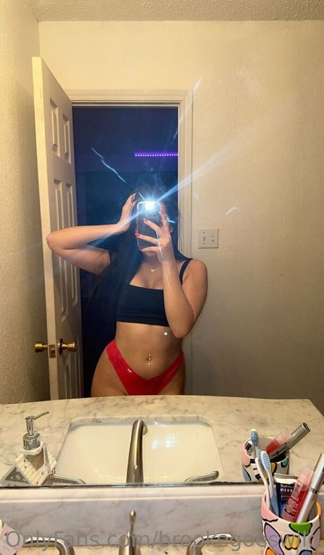 brookegoeswild nude on onlyfans